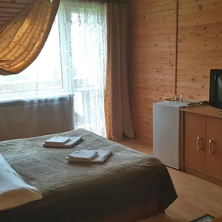 Otel Karpatski Zori