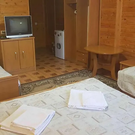 Szálloda Karpatski Zori