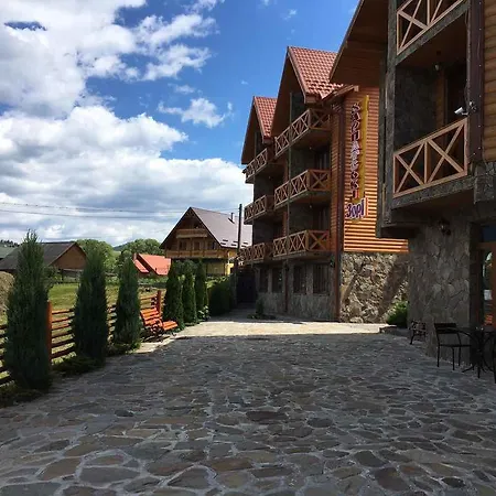 Karpatski Zori Szálloda Bukovel