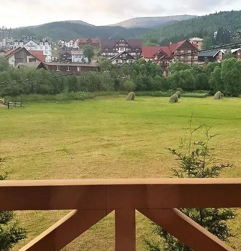 Karpatski Zori Otel Bukovel