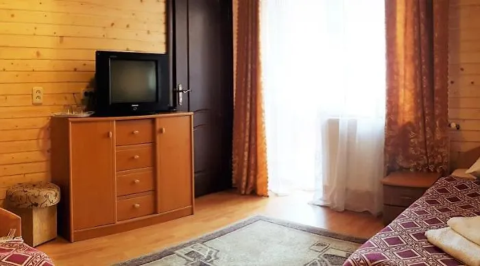 Otel Karpatski Zori