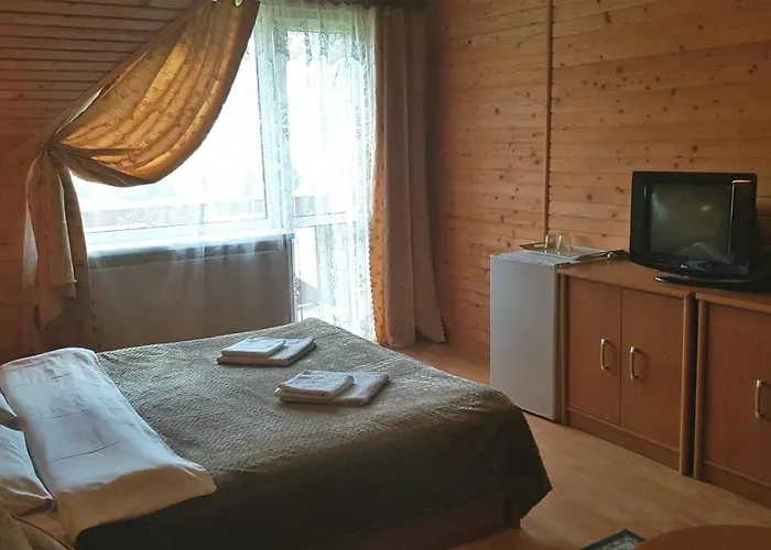 Otel Karpatski Zori